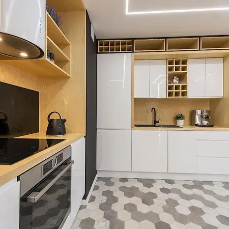 Apartman One Bedroom Cybernetyki Street Varsó